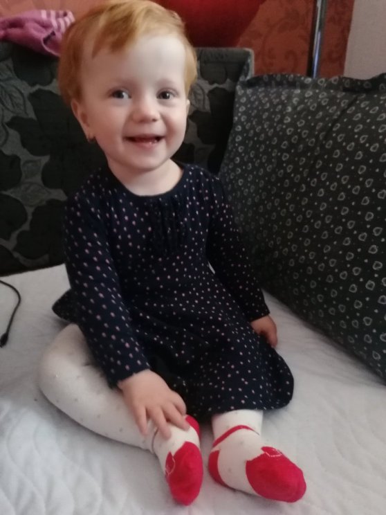 Usmiata Sofinka v čiernych šatičkách