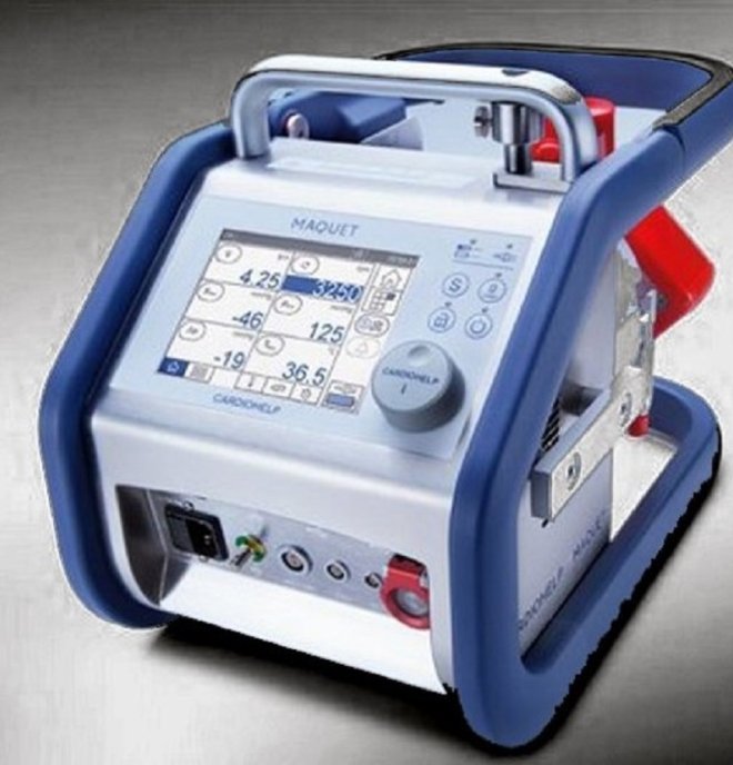 Spoločnosť Lidl a Kaufland venovali UN v Bratislave prístroj pre pomoc v časoch krízy