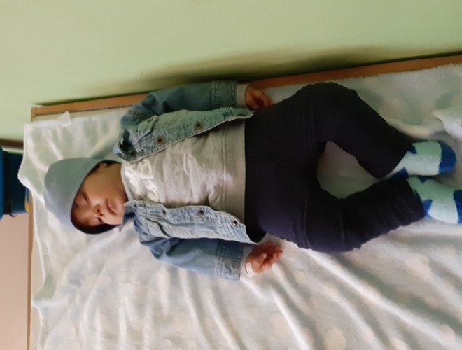 Fotka malého Tomáška, ktorému pomohol Lidl v rámci projektu Od začiatku v dobrých rukách