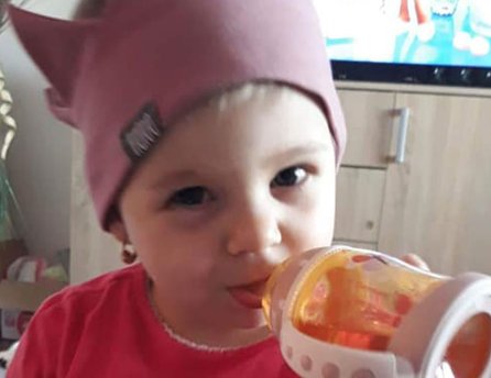 Fotka malej Emily, ktorej pomohol Lidl v rámci projektu Od začiatku v dobrých rukách