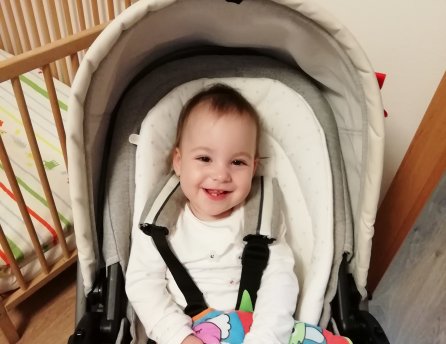 Usmievavá Izabelka sa neočakávane narodila predčasne. S váhou 1040 g od prvých chvíľ bojovala o svoj život.