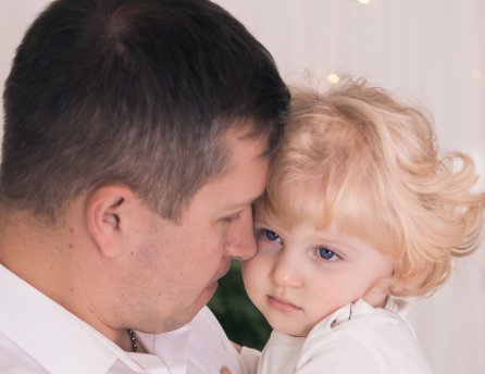 Fotka malej Tamarky, ktorej Lidl pomohol v rámci projektu Od začiatku v dobrých rukách