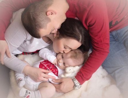 Janík so svojimi rodičmi sú od začiatku v dobrých rukách